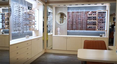 opticians mossley hill